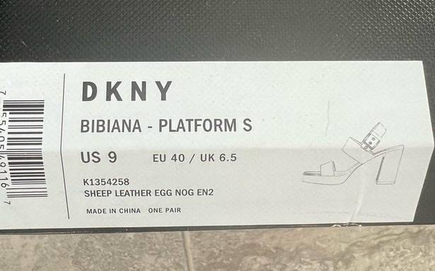 DKNY  Bibiana Platform Sandals in Cream Size 9, Comes in Original Box Retail $139