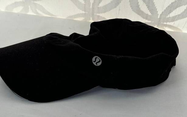 Lululemon  Black Womens Lightweight Hat