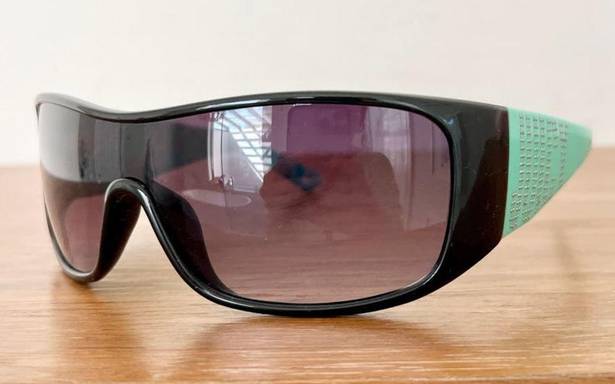 Juicy Couture  Punky Love G & P 63 Wrap around Sunglasses Black Green Women's