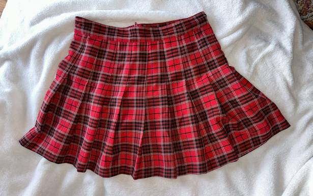 Plaid Red And Black Pleated Skirt Size M