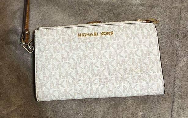 Michael Kors Wallets