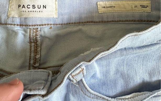 PacSun  Women’s The Shortie High Rise Jean Shorts Light Wash Blue Denim Size 27