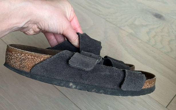 Birkenstock  Arizona Suede with Soft Footbed in Dark Gray