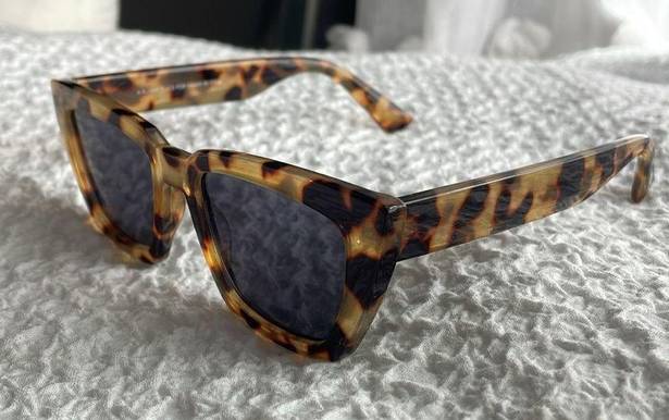Urban Outfitters Cat Eye Sunglasses