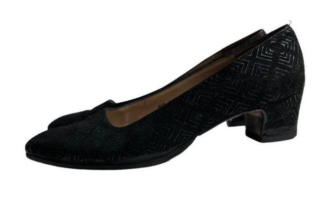 Salvatore Ferragamo Vintage Ferragamo Black Velvet Geometric Kitten Heels Size 6B