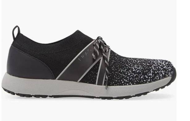 Alegria Traq by  Qool Water Resistant Knit Black Sneaker Women Size 39 | 9