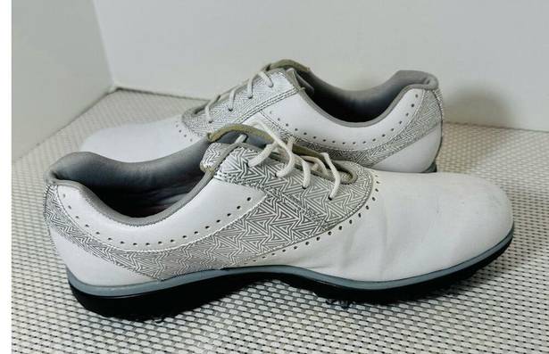 FootJoy  eMerge Womens White/Silver Soft Spike Golf Shoe Womens 9.5 93902