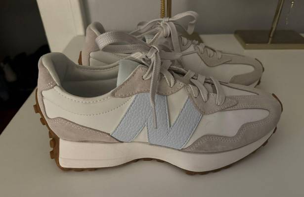 New Balance 327 Trainers