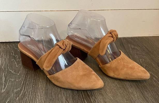 Chelsea and Violet  Tan Suede Leather Molly Bow Heel Mule Women’s Size 6