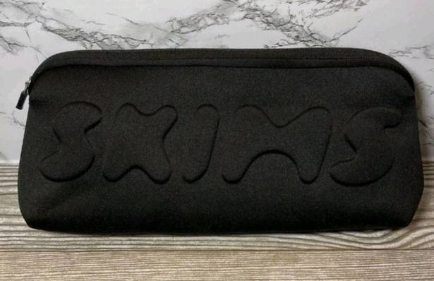 SKIMS NWT Neoprene Black Long Pouch Clutch