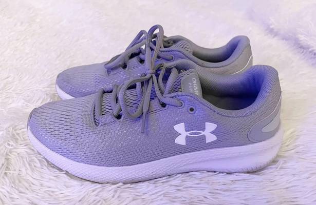 Under Armour Sneakers