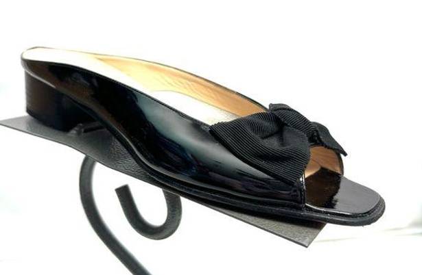 Salvatore Ferragamo Ferragamo Black patent leather slides with bow