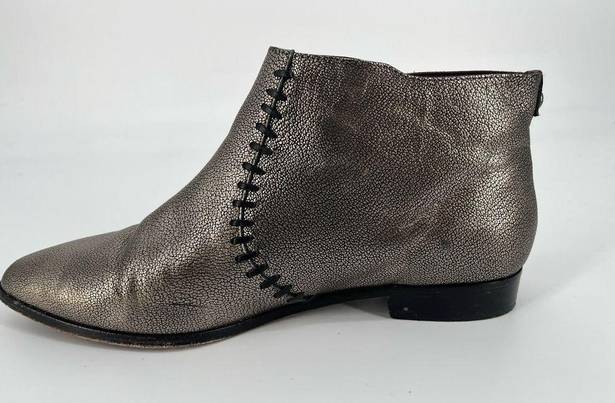 Nicole Miller  Artelier Elize Ankle Boots Sz 10M Silver Leather Flats Booties