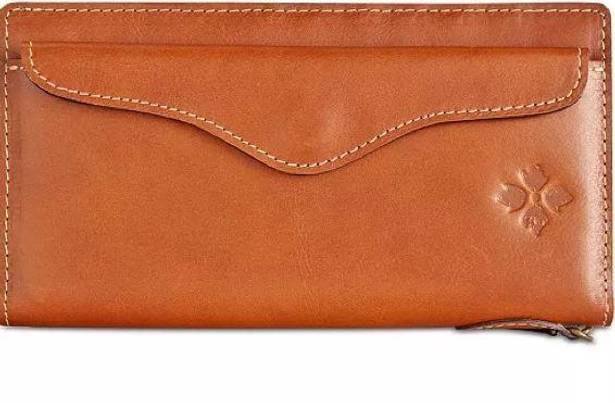 Patricia Nash  | Valentia Smooth Leather Snap Wallet Clutch & Card Holder in Tan