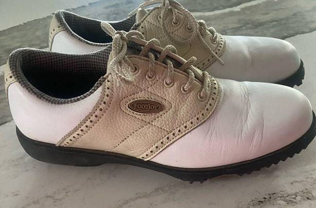 FootJoy  Women’s Golf Shoes size 6, 98571 Comfort Beige White Saddle Cleats