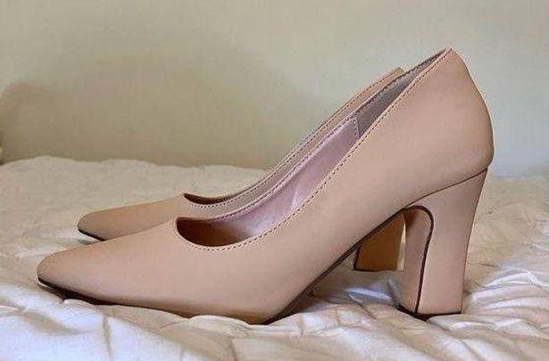 Nature Backs BUEUPU Nude Pointed Heels 3”