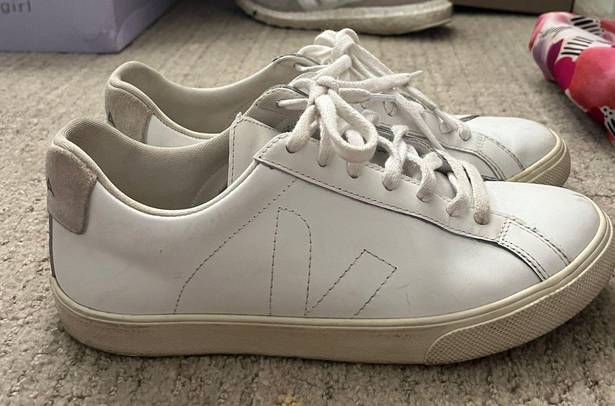 VEJA Sneakers