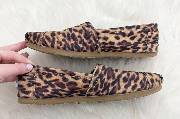 Toms  Animal Print flat loafer slip ons