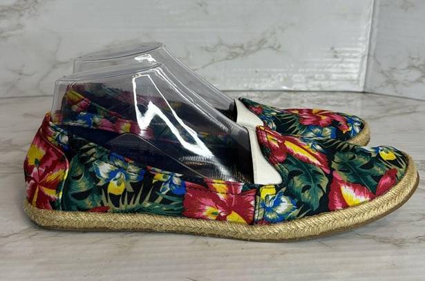 American Eagle  floral colorful ladies flats slip on shoes size 9