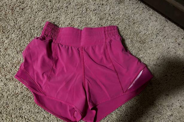 Lululemon Hotty Hot Short 2.5”