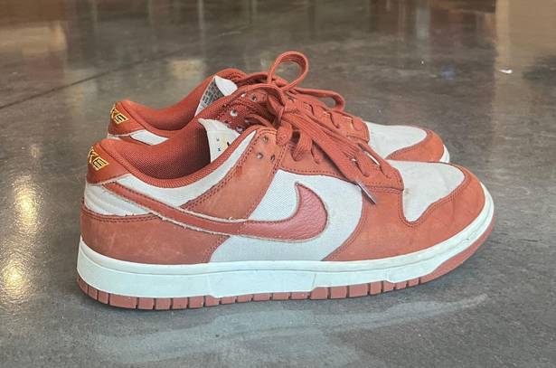 Nike Low Dunks