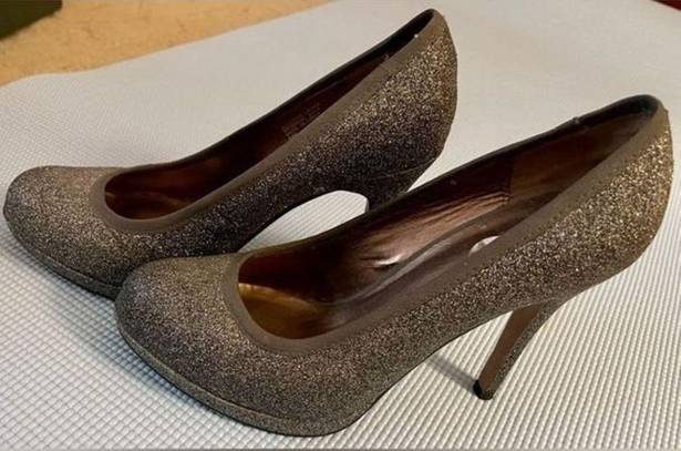 Loft Ann Taylor  shimmering platform heels size 8. Excellent Condition.Beautiful‍
