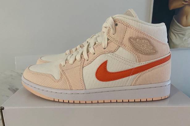 Jordan Air  1 Mid Pink Orange