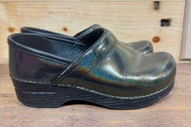 Dansko  Professional Women’s Size 36 Green Prism Sparkle Patent Leather Clogs Sho