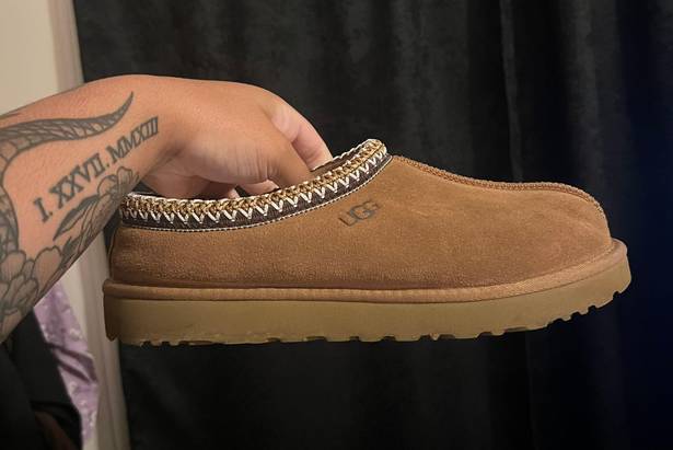 UGG Tasman