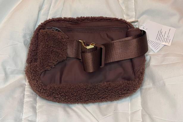 Lululemon Everywhere Fleece Belt Bag