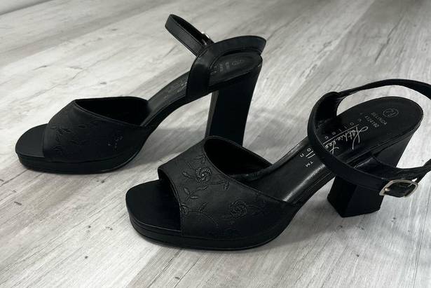 Kathie Lee Collection  Belinda Black Block Heel Open Toe Ankle Strap Size: 7.5