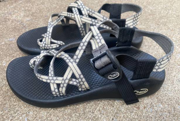 Chacos Women  Size 8