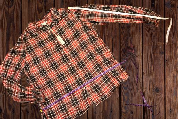 Max Studio Women’s Size Large Red Tartan Plaid Button Down Shirt • Shirred Cuffs