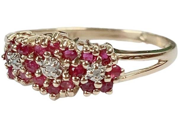 Ruby  + Diamond 10K 10KT Yellow Gold Flower Cluster Design Ring Sz 6.75