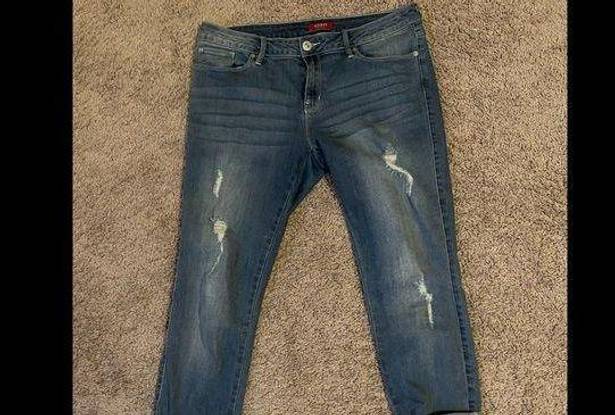 Guess distressed Capri jeans