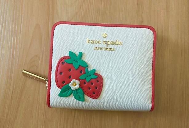 Kate Spade Strawberry Dreams Small Zip Around Bifold Wallet # KG653