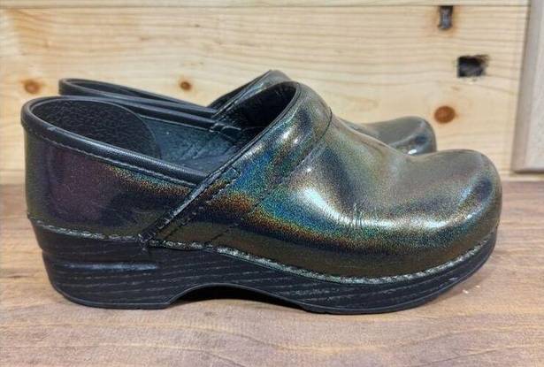 Dansko  Professional Women’s Size 36 Green Prism Sparkle Patent Leather Clogs Sho