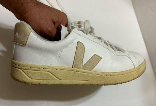 VEJA  URCA CWL White Butter Leather Unisex Sneakers Size W-11 M-9.0