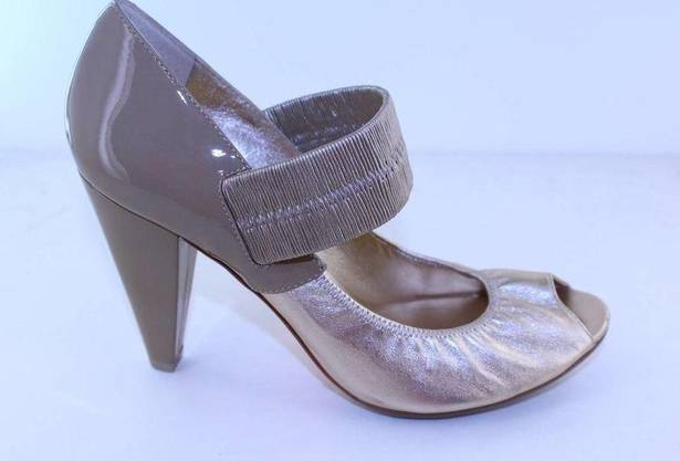 DKNY  Wynona Gold & Beige Leather Mary Jane Heels 9