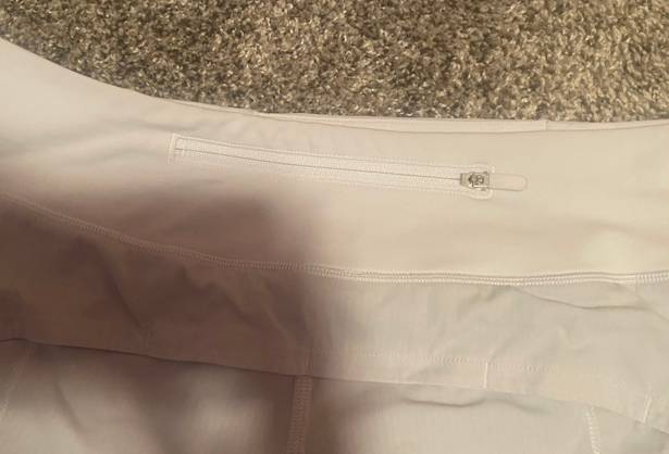 Lululemon Hotty Hot Low-Rise Lined Short 2.5"