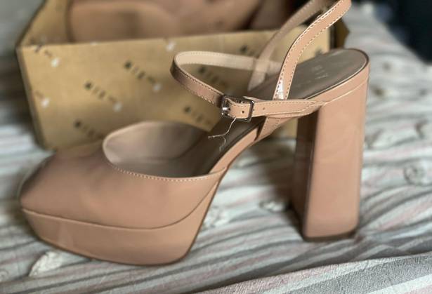 mix no. 6 Nude Heels