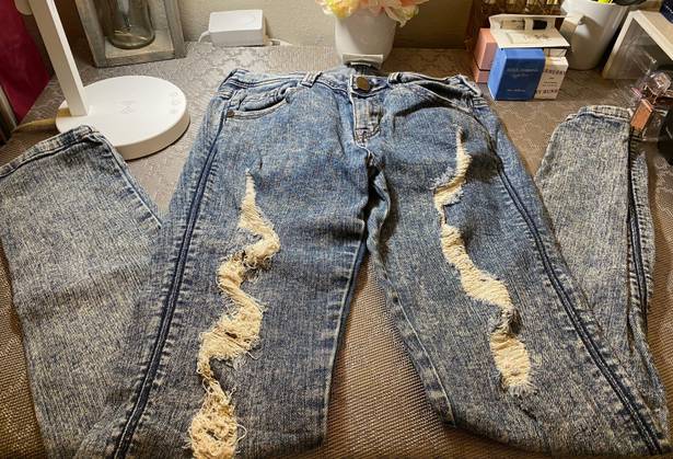 Sneak Peak Ripped Jeans Size 1