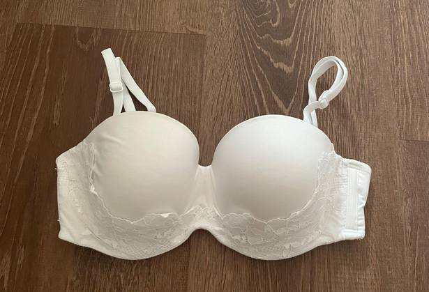 Victoria's Secret Bra (can be strapless)