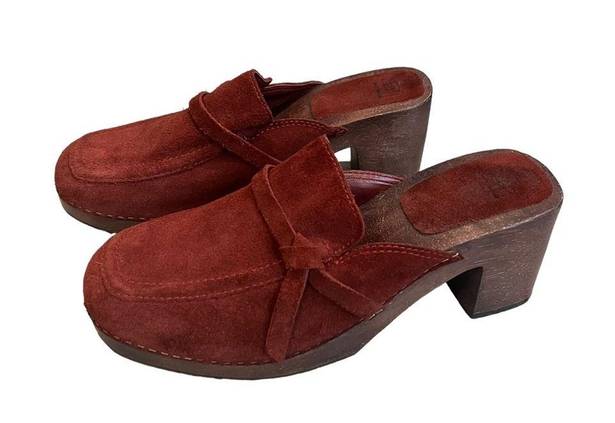 American Eagle  Vintage 90’s/Y2K Suede Wood Platform Mules Clogs Maroon