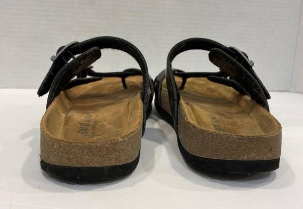 EastLand  Black Leather Thong Flip Flop Sandals Women’s Size 6 M