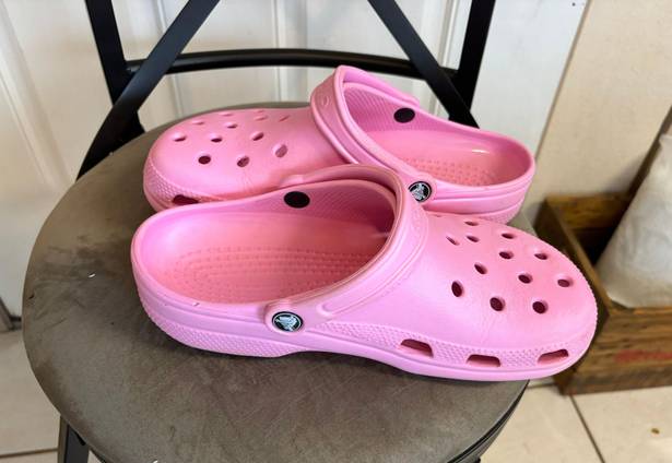 Crocs M8,W10 Pink  Classic Clogs