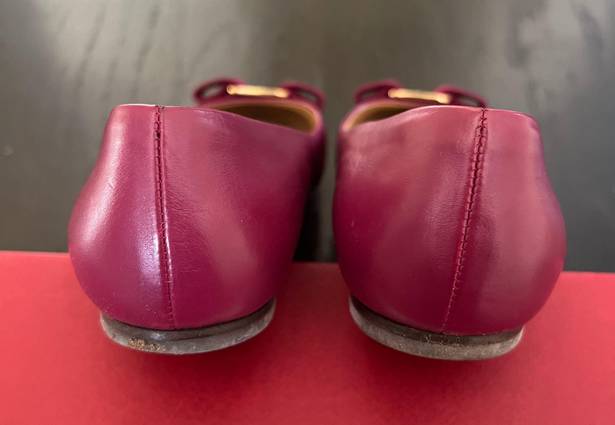 Salvatore Ferragamo EUC  Varuna Corniola Flats