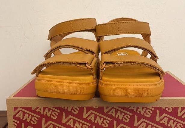 Vans  Tan Colfax Sandals Women Size 7