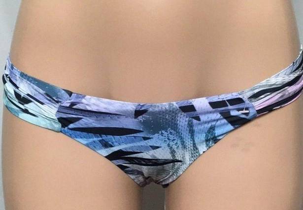 PilyQ  Congo Fanned teeny bikini. NWT