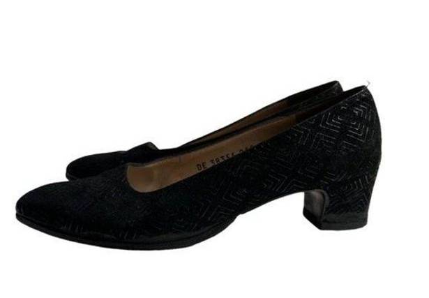 Salvatore Ferragamo Vintage Ferragamo Black Velvet Geometric Kitten Heels Size 6B